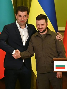 Bulgaria bí mật cung cấp nhiều đạn dược, nhiên liệu cho Ukraine