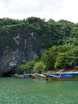 Tạp chí Anh bình chọn động Phong Nha vào top 5 đẹp 'đáng kinh ngạc'