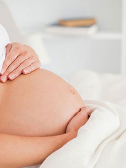 Mang thai muộn dễ bị trụy tim