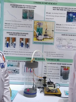 Học sinh lớp 11 dùng công nghệ plasma xử lý nước thải dệt nhuộm