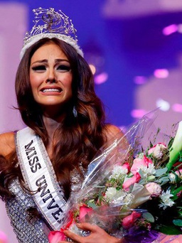 Hoa hậu Hoàn vũ Puerto Rico bị tước vương miện vì 'chảnh'