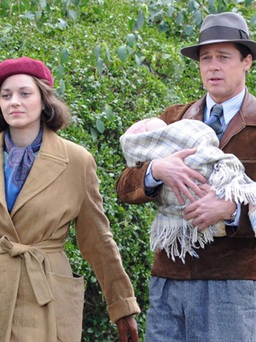 Marion Cotillard tuyên bố mang thai, phản bác tin đồn liên quan đến Jolie-Pitt