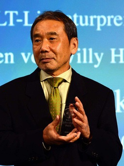 Haruki Murakami được ví như Leonardo DiCaprio của Nobel Văn học