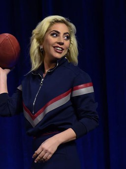 Vì sao Lady Gaga không được trả cát sê khi hát tại Super Bowl?