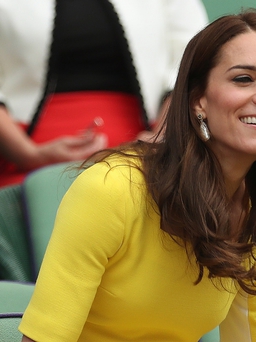 Tạp chí Pháp bồi thường 3 tỉ đồng vì đăng ảnh ngực trần của Kate Middleton