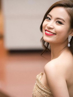 Dùng trang sức làm điểm nhấn