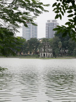Hà Nội xao xuyến ngày gió thu về