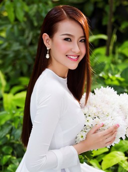 Hoa hậu Khánh Ngân làm đại sứ Lễ hội Du lịch Mường Lò