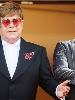 Góc khuất cuộc đời huyền thoại âm nhạc Elton John