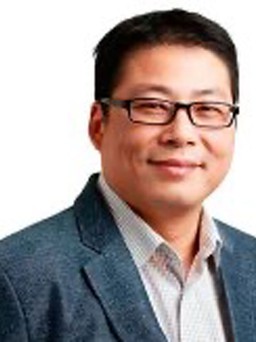 ​'Chúng ta đang thiếu cái nhìn sâu sắc về quá khứ'