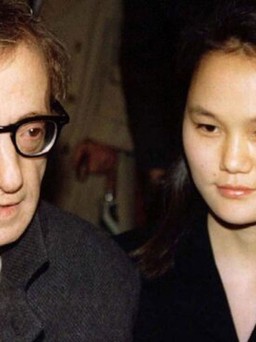 Woody Allen chia sẻ về cuộc hôn nhân kéo dài 22 năm với... con gái nuôi