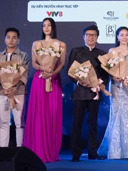 Hoa hậu Trần Tiểu Vy chấm thi Hoa khôi Hòa bình