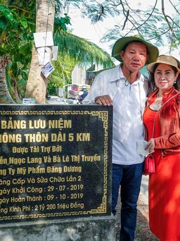 Góp tiền tỉ bắc cầu, làm đường cho dân đi
