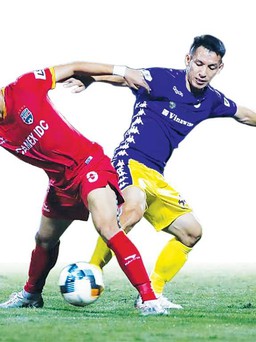 V-League 'sống chung với lũ'