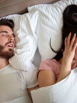 Phương pháp ngủ Scandinavian có thể giúp cải thiện quan hệ vợ chồng?