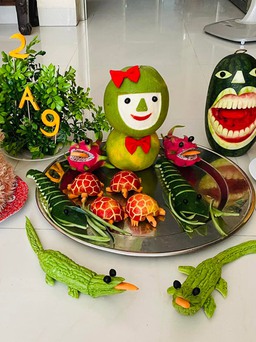 Mẹ U60 làm mâm cỗ Trung thu bằng rau củ khiến dân mạng thích thú