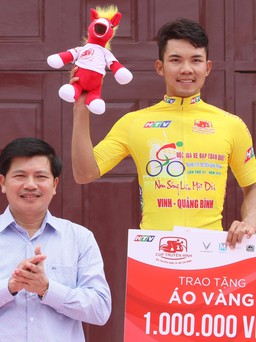 Cúp xe đạp truyền hình TP.HCM 2019: Huỳnh Thanh Tùng vẫn giữ được áo vàng