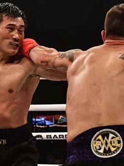 Võ sĩ gốc Việt Đạt Nguyễn trở thành nhà tân vô địch giải boxing tay trần danh giá