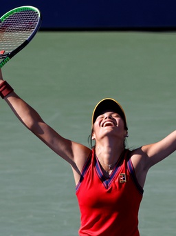 Tay vợt 18 tuổi gốc Trung Quốc tiếp tục chói sáng tại Mỹ mở rộng