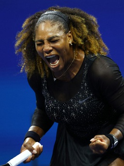 Hạ hạt giống số 2, Serena Williams khiến rất đông người hâm mộ tiếp tục chờ đợi