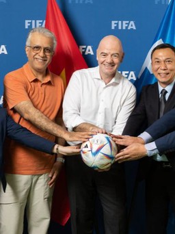 Chủ tịch FIFA gửi thư chúc mừng và khen ngợi bóng đá Việt Nam