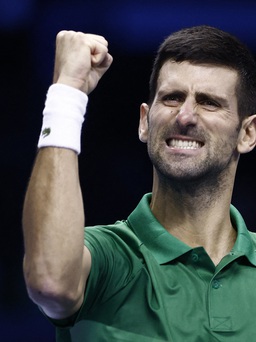 Djokovic đánh bại hạt giống số 2 trong trận ra quân ATP Finals