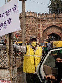 Ô nhiễm ở Delhi như 'hút 50 điếu thuốc mỗi ngày'