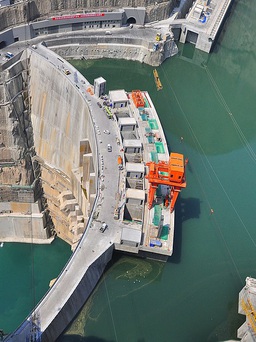 Nhà máy thủy điện mới trên sông Dương Tử quy mô khổng lồ ra sao?