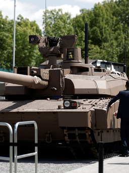 Chiến sự 'tốt cho công nghiệp vũ khí', Ukraine phủ bóng triển lãm trang bị lục quân lớn nhất thế giới