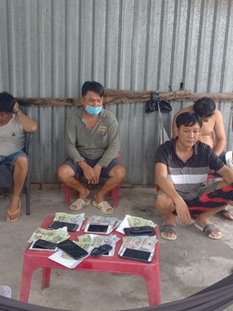 Vĩnh Long: Bắt quả tang nhóm người đánh bạc trực tuyến với nhà cái ở Campuchia