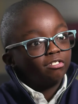Kỳ vọng thần đồng piano 11 tuổi tỏa sáng sau món quà 15.000 USD của người lạ
