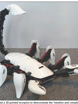 Sinh viên Bỉ chế tạo thành công robot bọ cạp khổng lồ