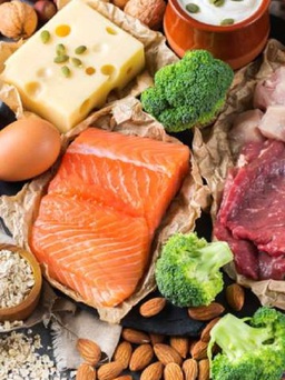 Điều tai hại gì xảy ra khi bạn ăn quá nhiều protein?