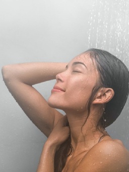 4 thói quen xấu khi tắm làm hỏng da bạn