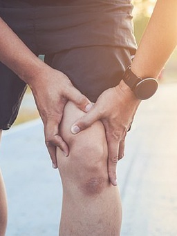 Mới hết chấn thương hoặc đau chân, cần tập chạy thế nào?
