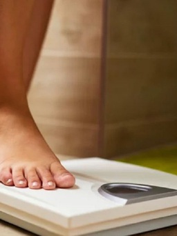 Ăn kiêng khắc nghiệt, người phụ nữ sụt 40 kg, chỉ còn 25 kg, bị suy đa tạng