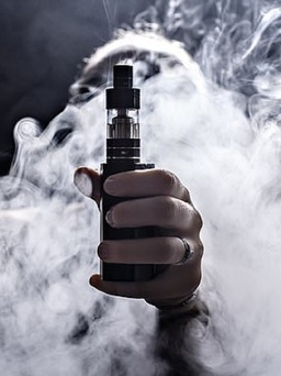 Chuyên gia cảnh báo bệnh phổi bỏng ngô nguy hiểm do thuốc lá điện tử