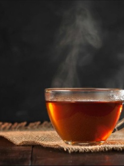 Uống trà nóng làm tăng gấp 3 lần nguy cơ ung thư thực quản