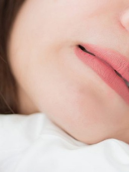 Làm sao trị nghiến răng lúc ngủ?