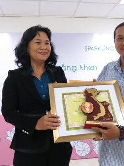 UBND tỉnh Đồng Tháp trao bằng khen xuất sắc cho Công ty Sparkling