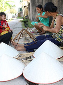 Nét đẹp nón lá làng Chuông