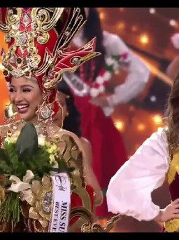Khả Trang đoạt giải trang phục dân tộc đẹp nhất Hoa hậu Liên lục địa