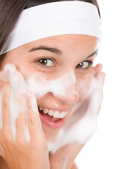 Bí quyết rửa mặt để da luôn trắng hồng không cần dùng mỹ phẩm