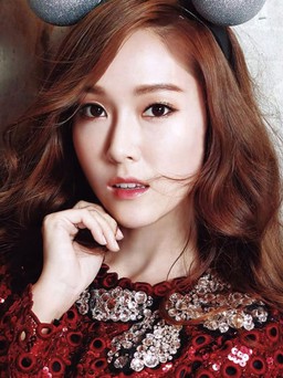 Ca sĩ Hàn Quốc Jessica Jung biểu diễn tại TP.HCM