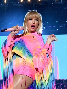 Taylor Swift được vinh danh Nghệ sĩ của thập niên