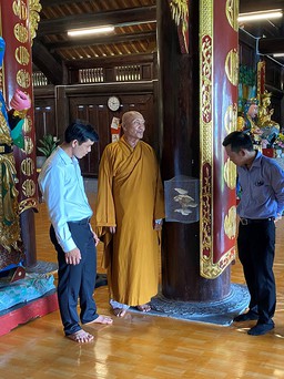 Thực hư cột lim chính điện Thiền viện Trúc Lâm mọc nấm trị bá bệnh