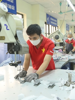 May mặc Trung Quốc sụt giảm, Việt Nam tìm cơ hội