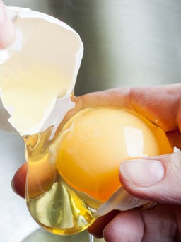 Cuối cùng là nên ăn hay bỏ lòng đỏ trứng?