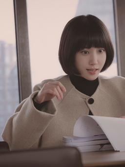 'Nữ luật sư kỳ lạ Woo Young Woo' càn quét bảng xếp hạng phim Hàn