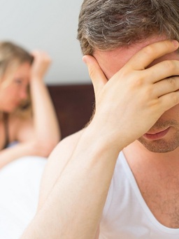 Gặp trục trặc 'chuyện ấy': Đừng cố 'thức' mà hãy làm điều này